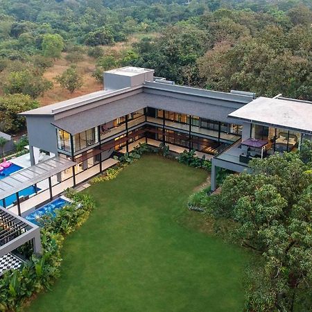 Stayvista At The Charcoal Villa Luxury Collection Alībāg Eksteriør billede