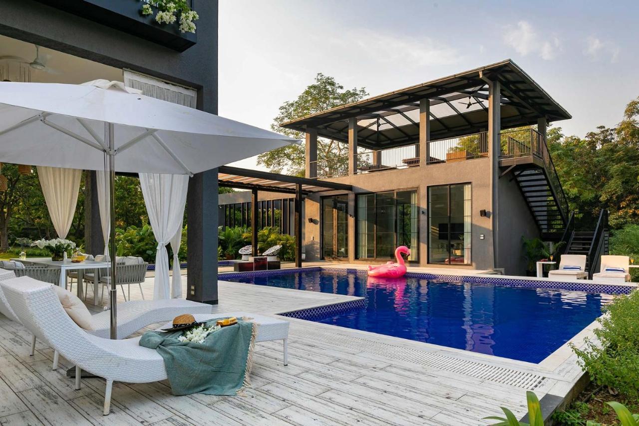 Stayvista At The Charcoal Villa Luxury Collection Alībāg Eksteriør billede