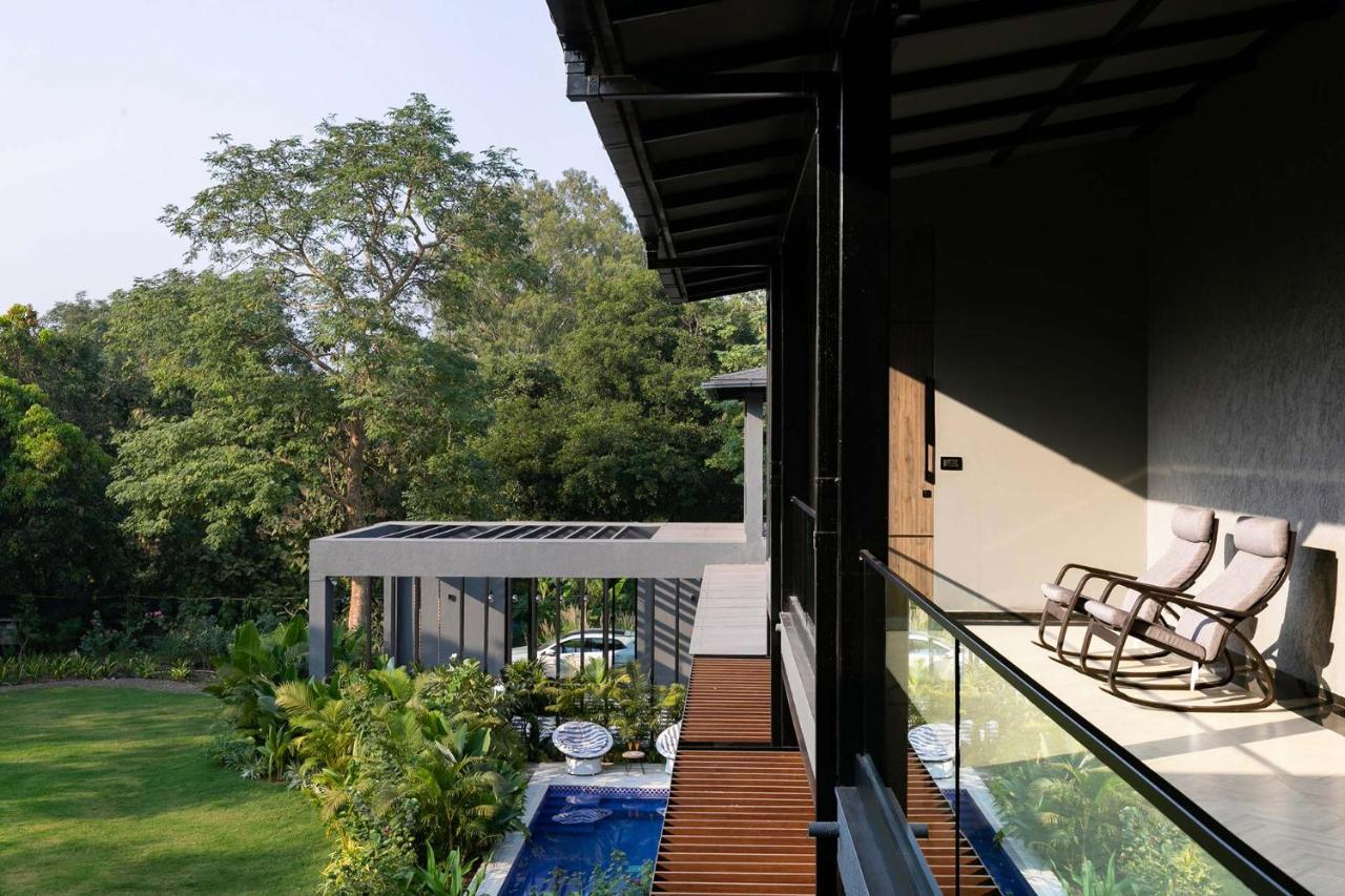 Stayvista At The Charcoal Villa Luxury Collection Alībāg Eksteriør billede