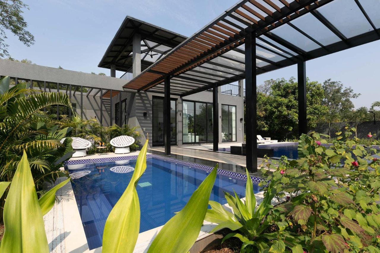 Stayvista At The Charcoal Villa Luxury Collection Alībāg Eksteriør billede