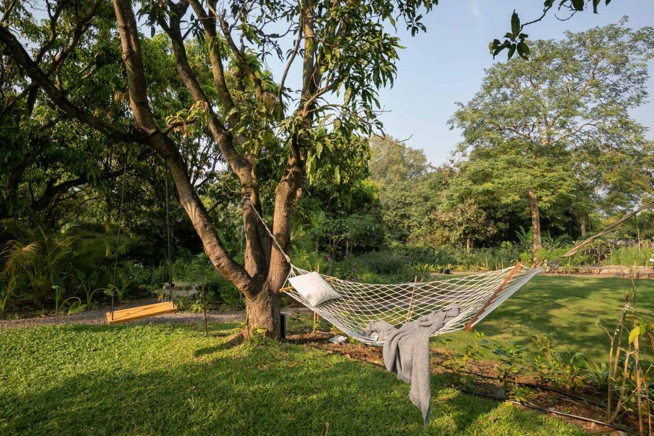 Stayvista At The Charcoal Villa Luxury Collection Alībāg Eksteriør billede